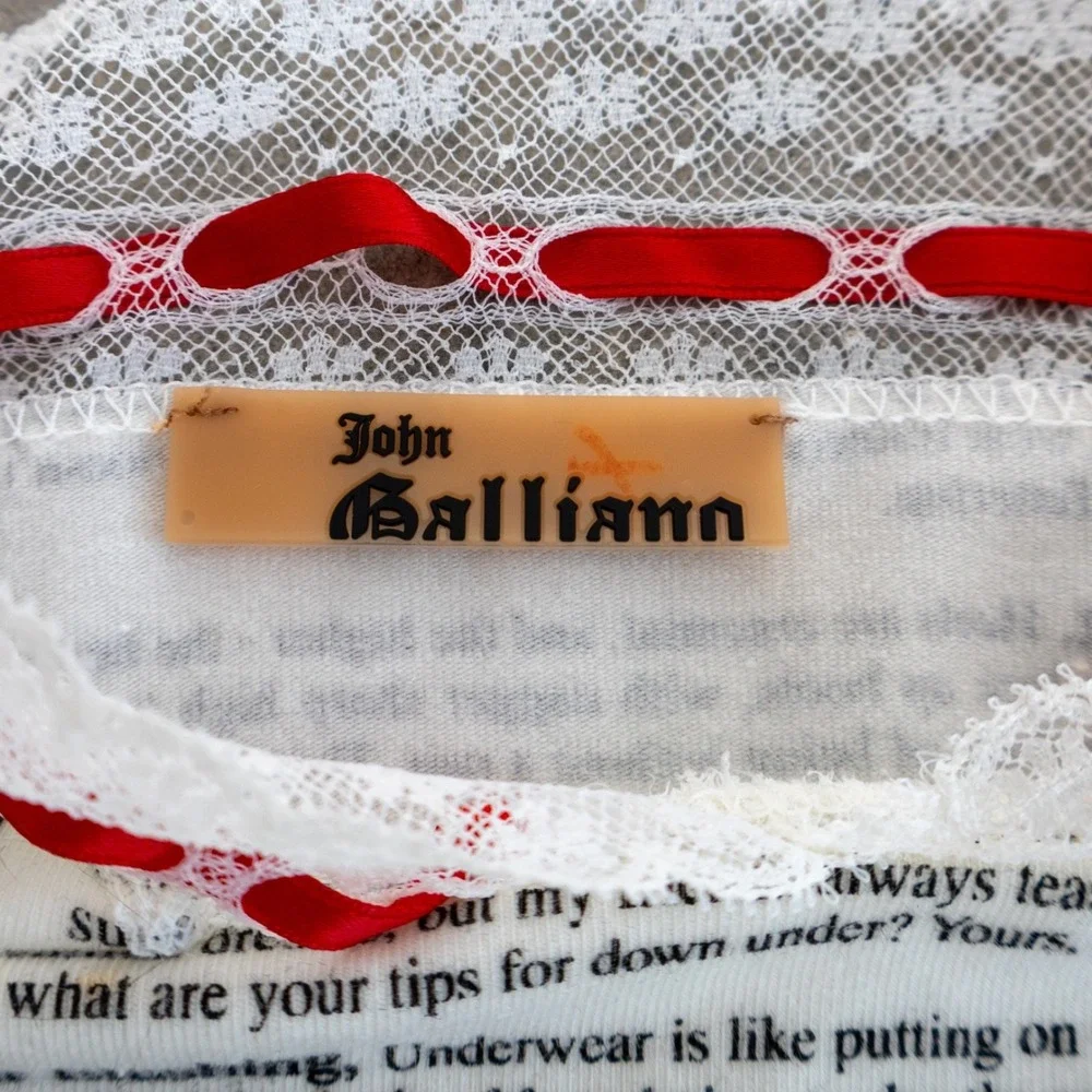 John Galliano Newspaper Print Camisole Top XL Lace Trim France Y2K Designer Rare - Picture 3 of 7